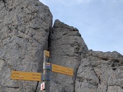 CRESTET-BARROUX-COL DE LA CHAINE